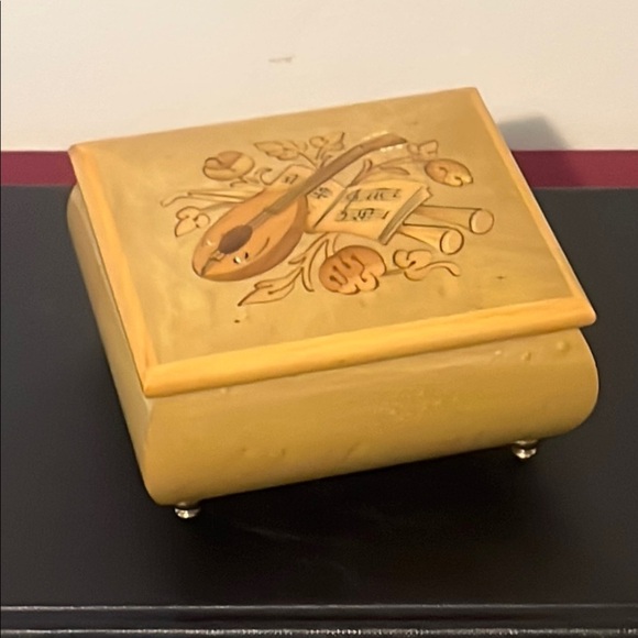 Swiss Musical Movement Other - Swiss Musical Movement Gueissaz - Jaccard The Blue Danube and The Bat Music Box
